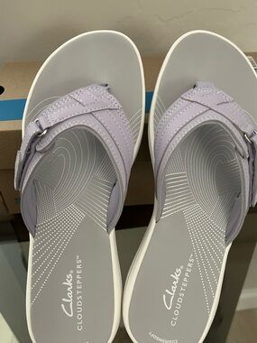 Clark’s Lavender Sandals. New  Size 8. Cloud Steppers